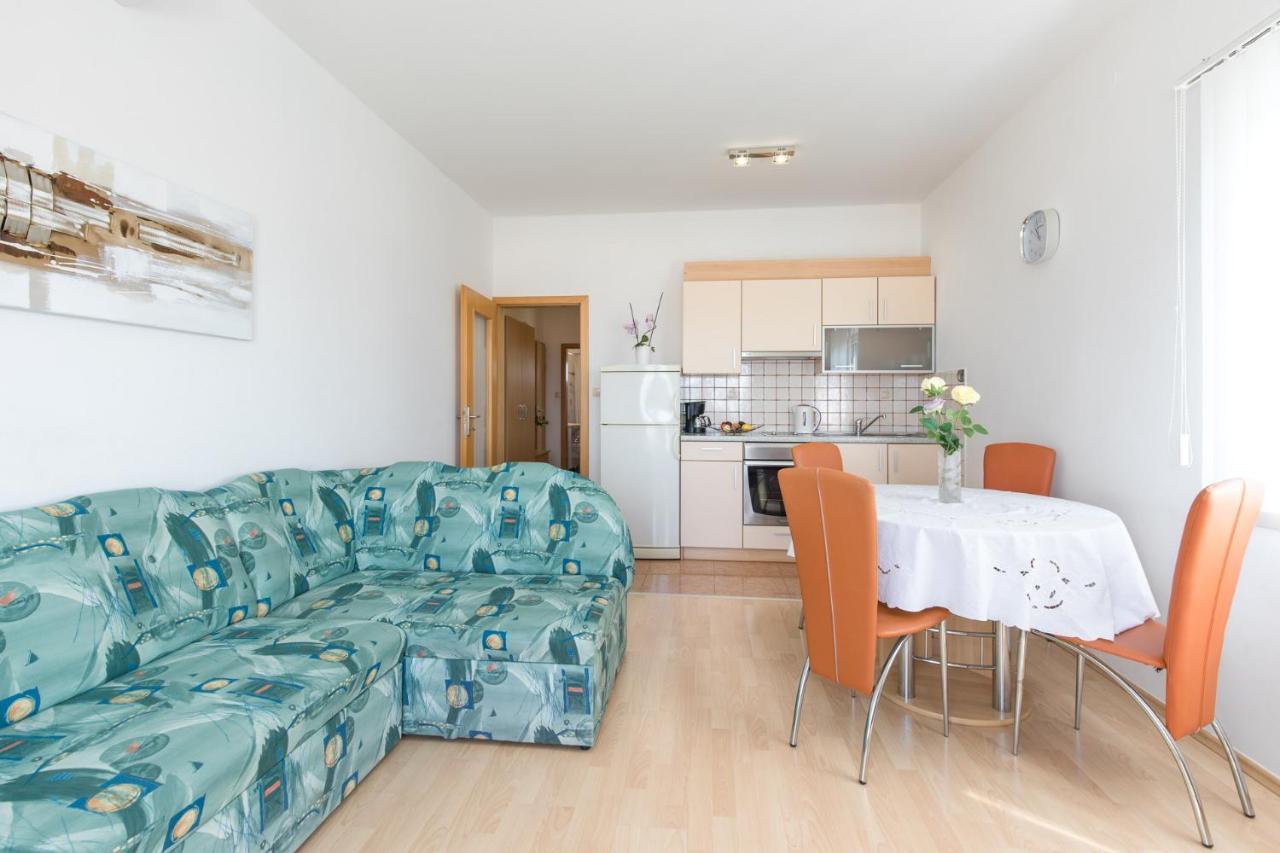 Apartment Cvijic Beige Punat Zewnętrze zdjęcie